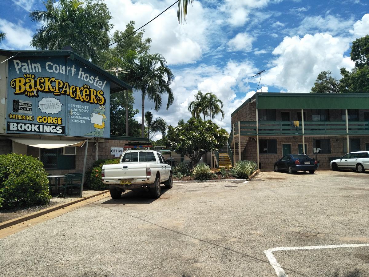 Hostel Palm Court Backpackers Katherine Exterior foto