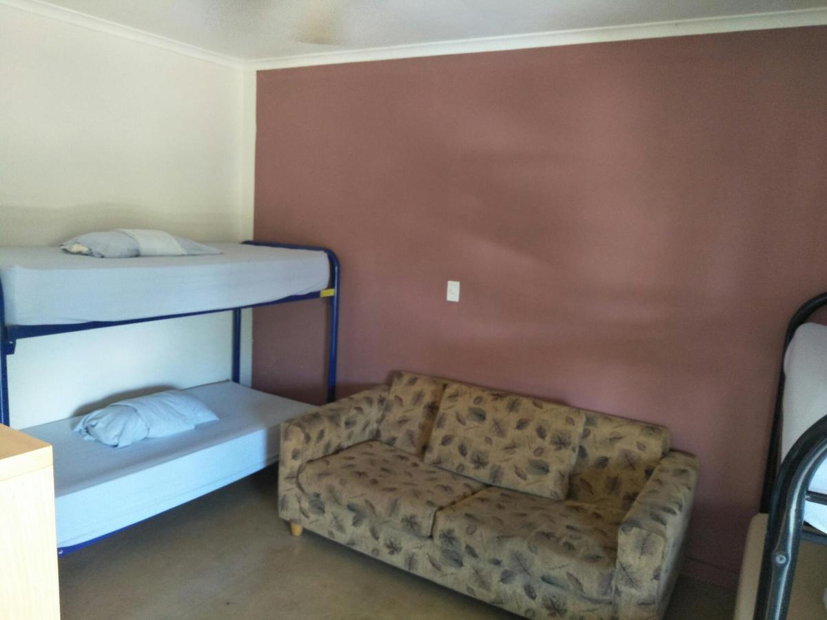 Hostel Palm Court Backpackers Katherine Exterior foto